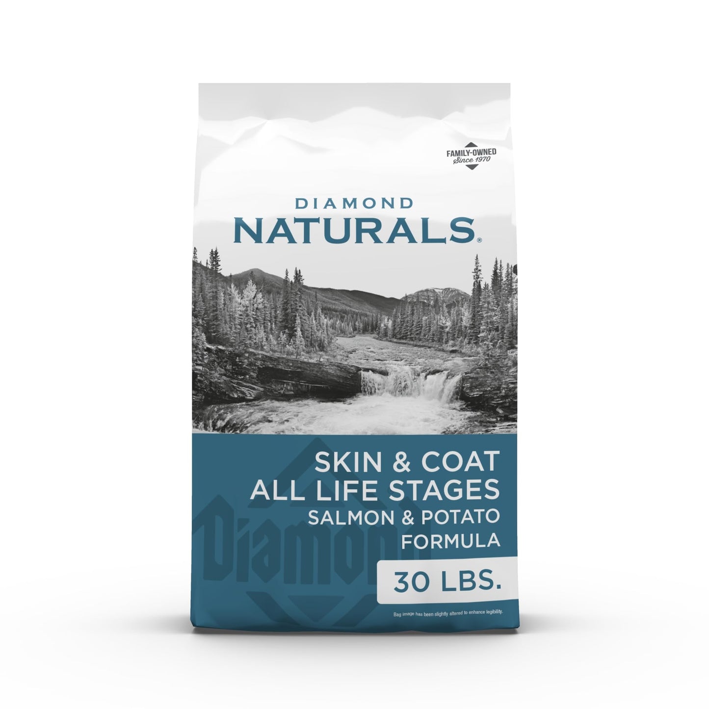 DIAMOND NATURALS Skin & Coat Real Meat Recipe Dry Dog Food with Wild Caught Salmon 30 Pound (Pack of 1)